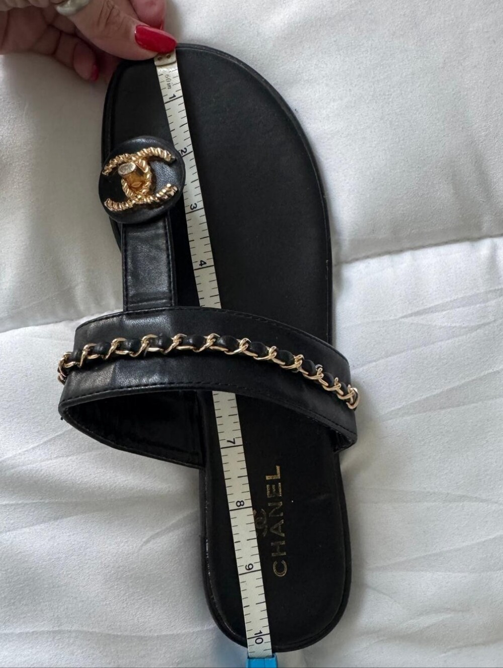 Black Leather Chain-Trim Toe-Post Sandals with Gold Medallion - Picture 4 of 4